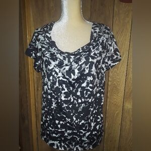 Larry Levine Short Sleeve Black & White Blouse